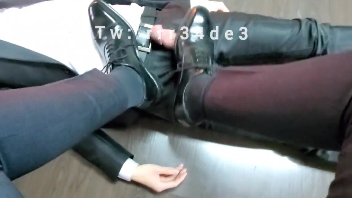 Male under shoes/ dress shoes - video 43