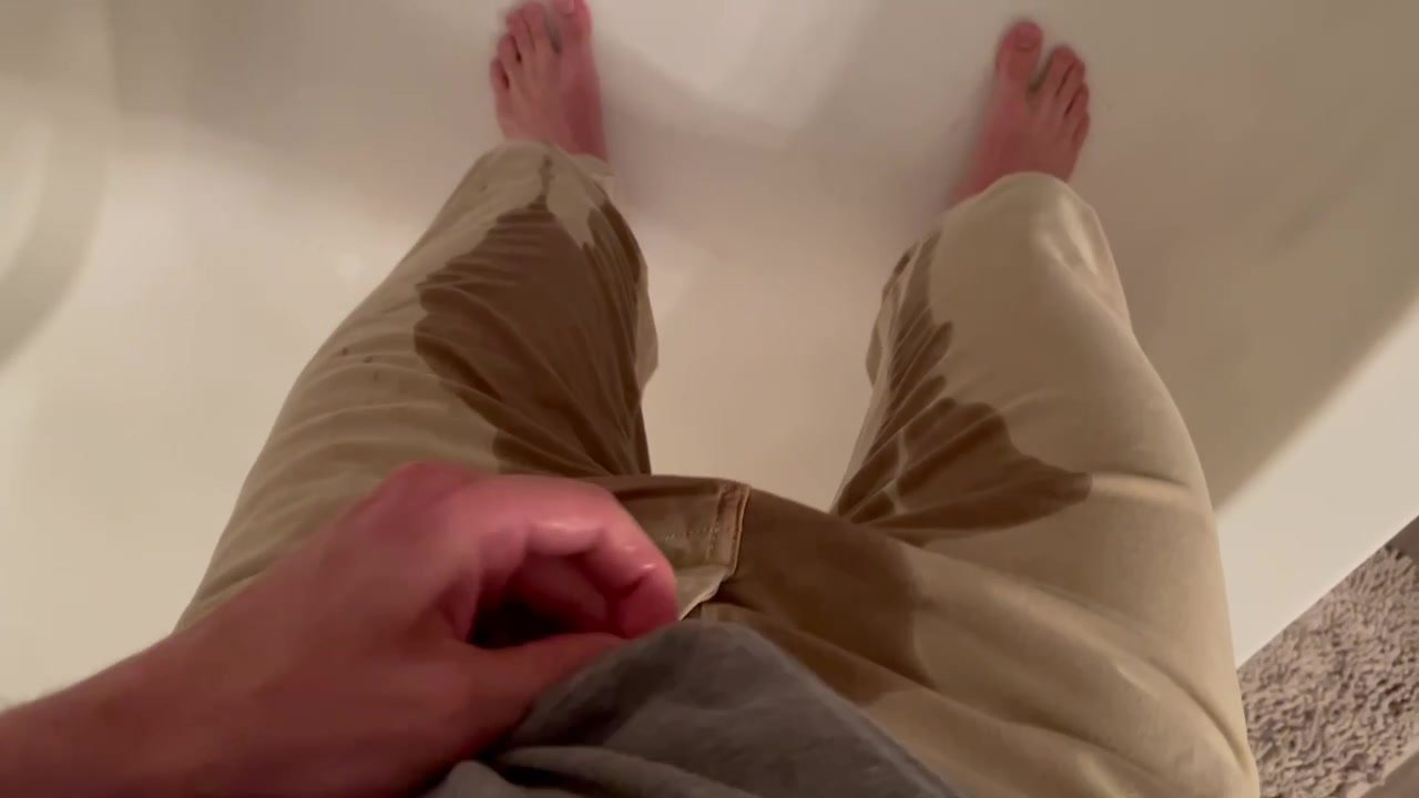 Guy Can’t Hold Pee a Second Longer