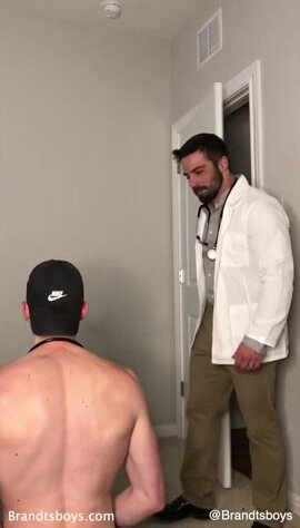 Dr. shows fag what dick feels like