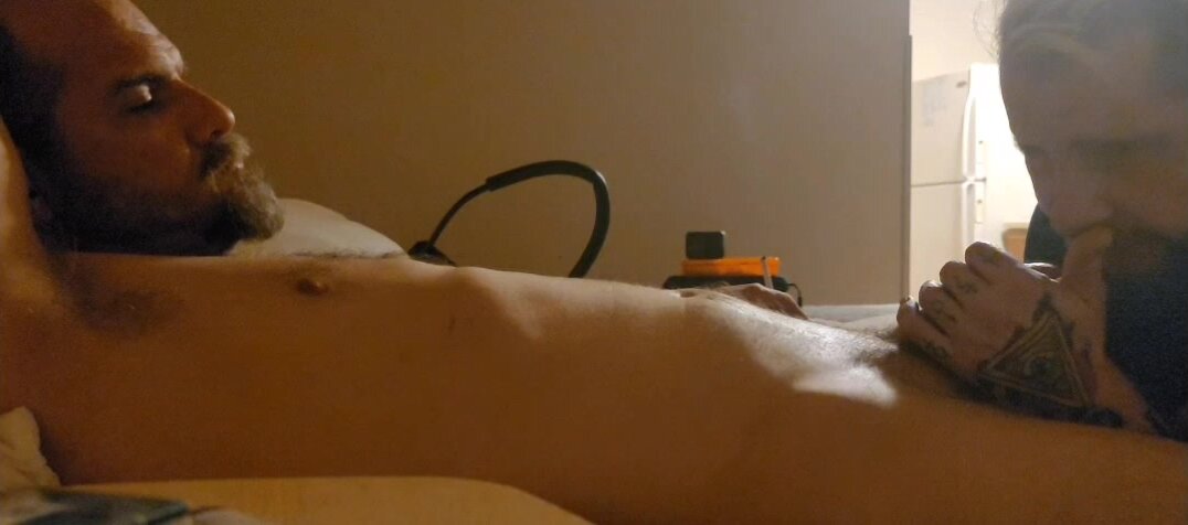sucking redneck dick - video 2