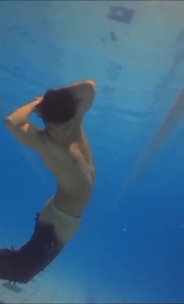 Underwater shaved pits merman