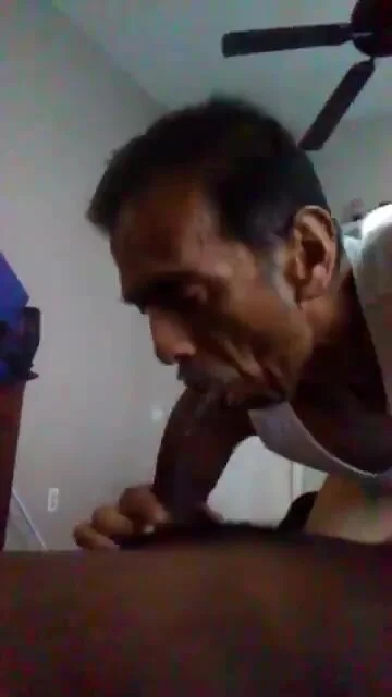 India Grandpa Nude - Indians: Indian Daddies & Grandpas Having Sex - ThisVid.com