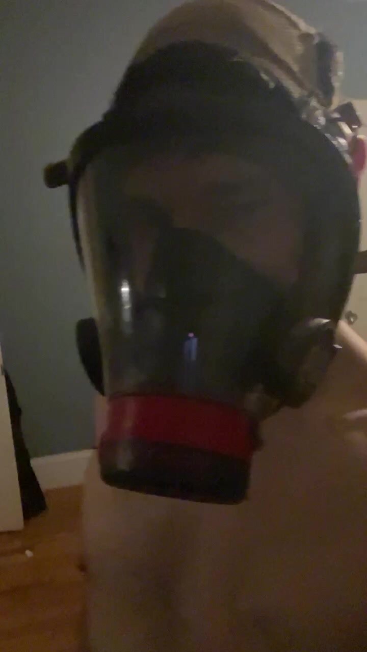 Messing around with my gasmask
