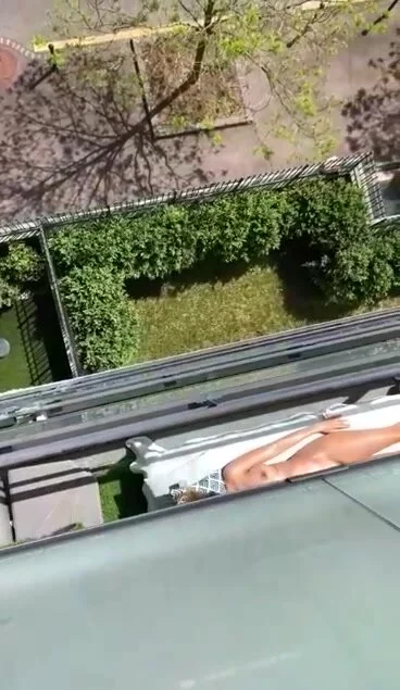 Caught Sunbathing - Neighbour caught sunbathing naked - ThisVid.com