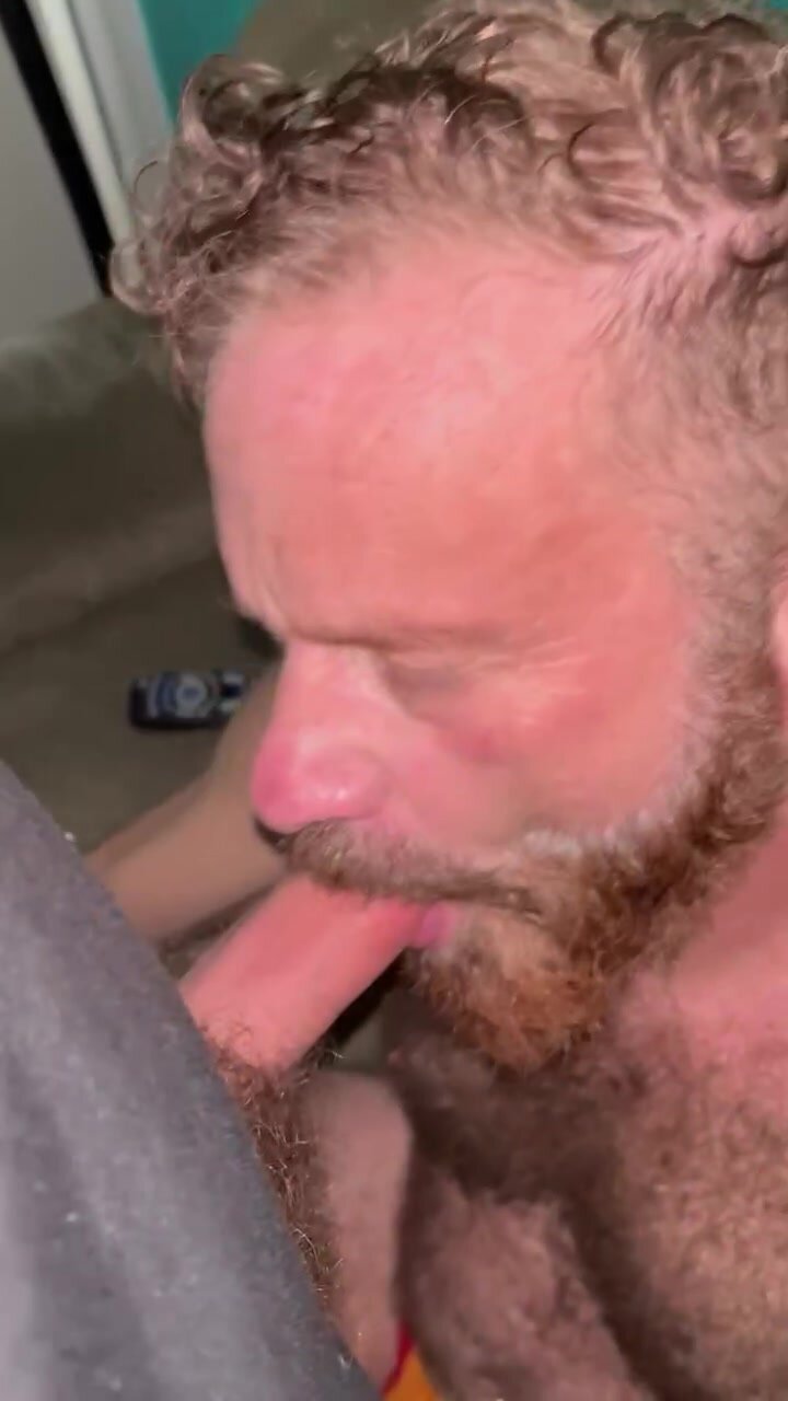Sucking cock - video 12