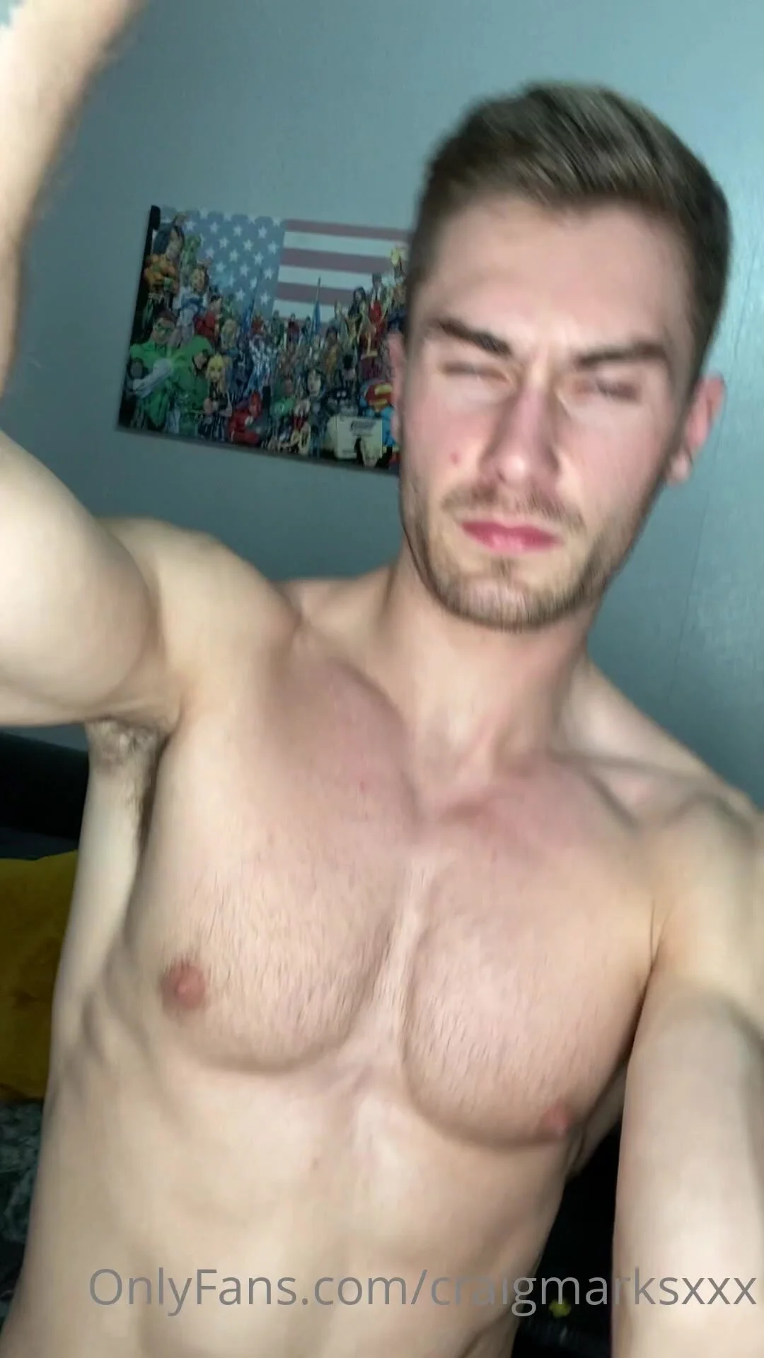 Cr*ig the hottie 2 - ThisVid.com