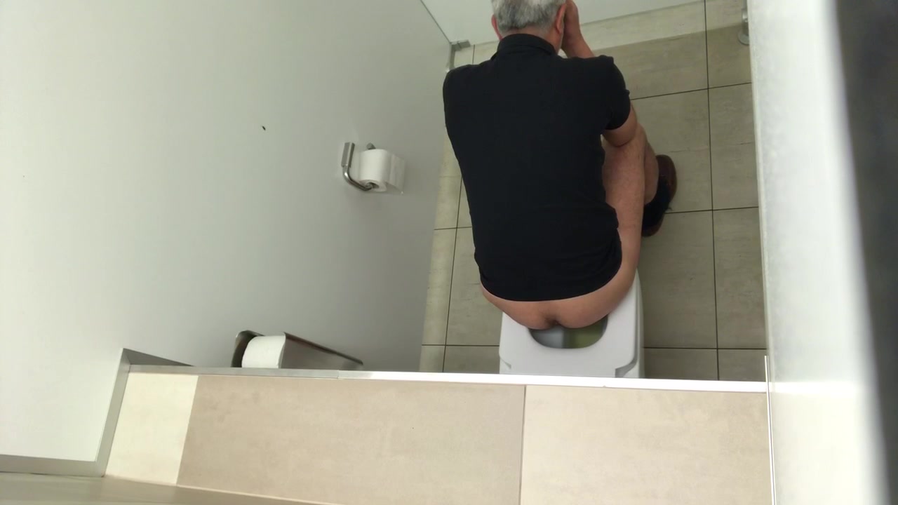 Taking dump - video 2
