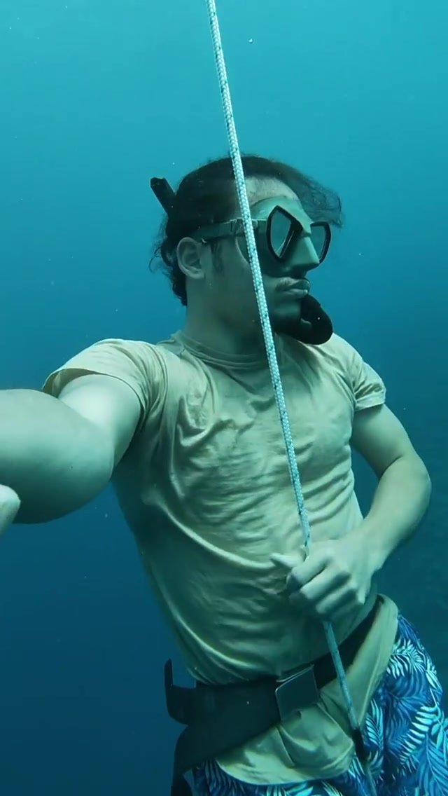 Arab freediver's deep underwater static breathold