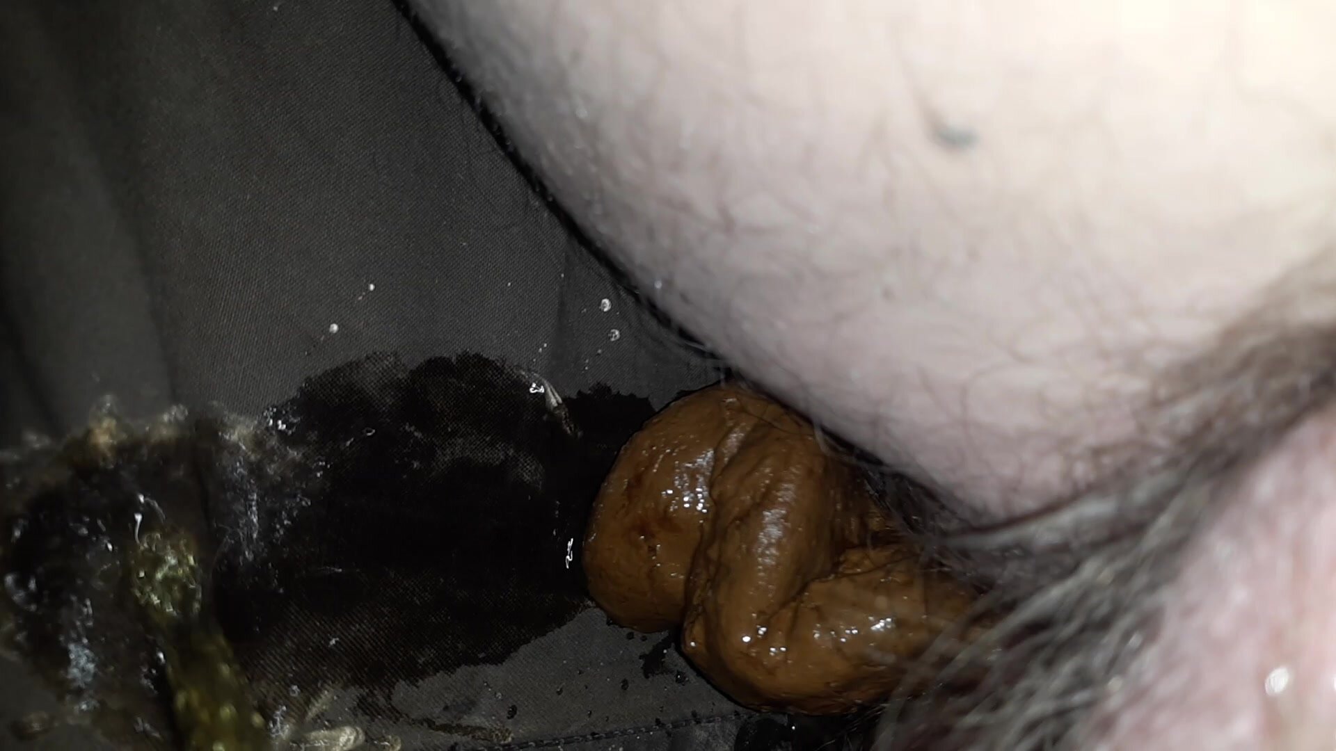 Pooping in my pants (inside view)
