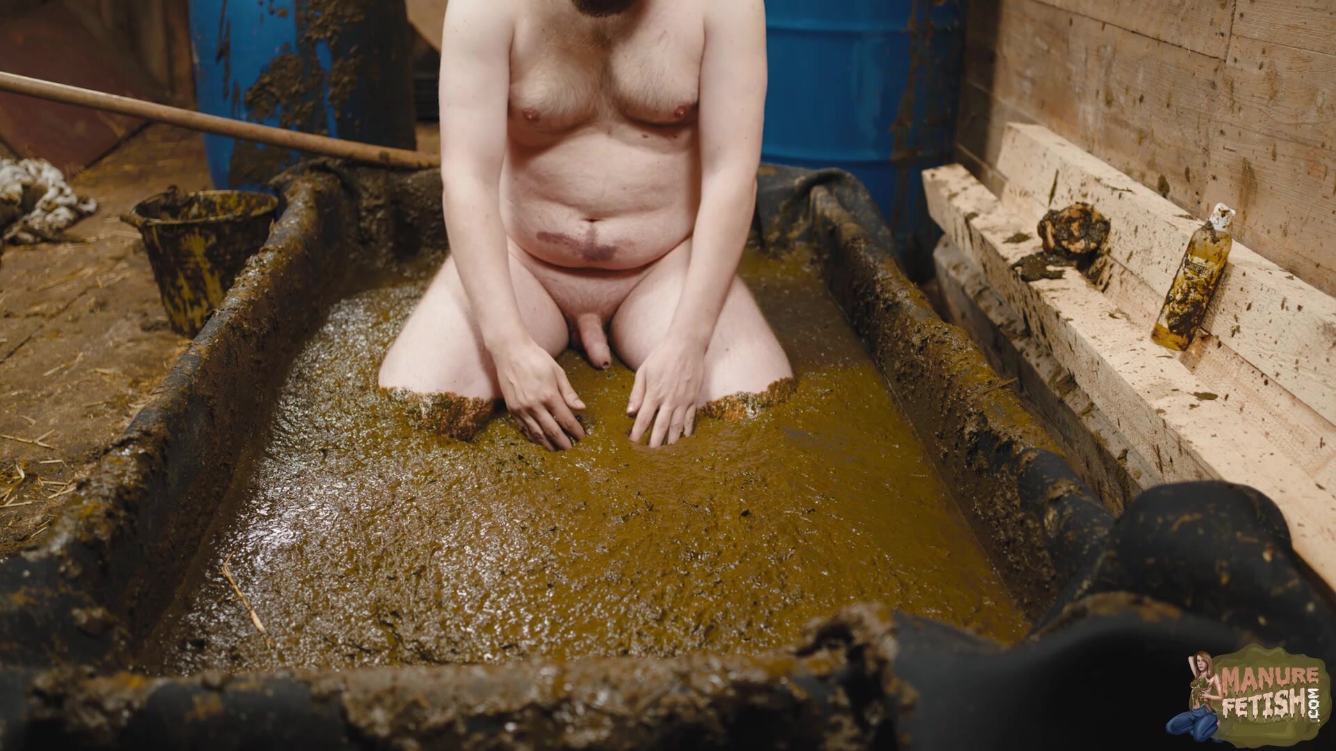 Frankys time in the manure basin - scat anal