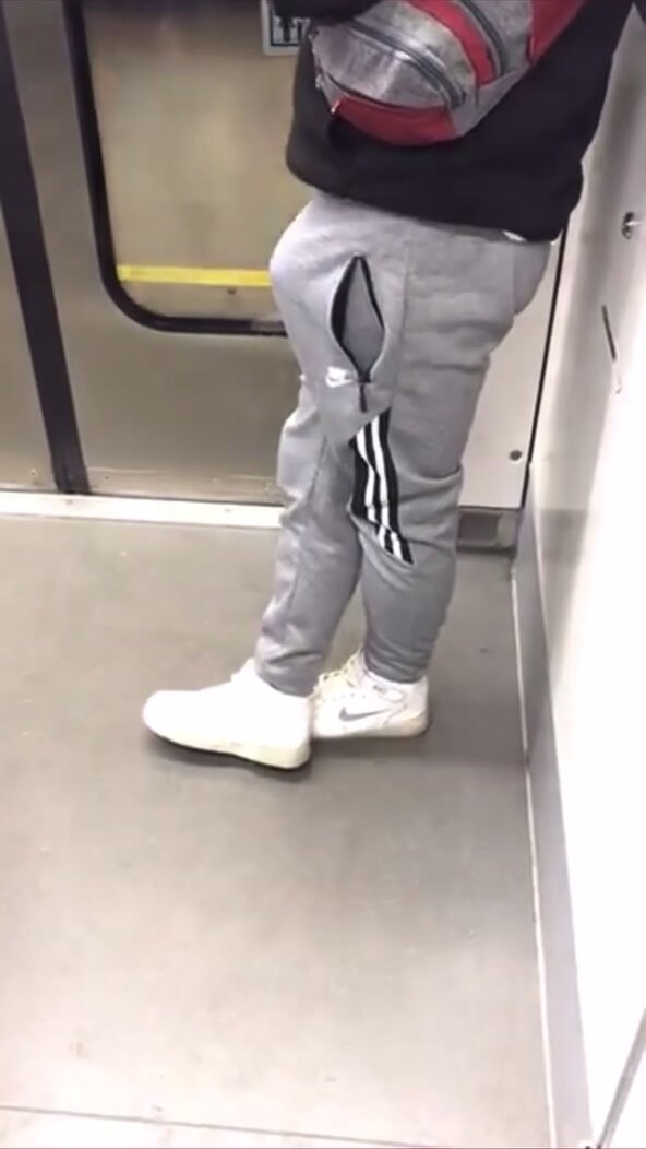 Bulto en el metro
