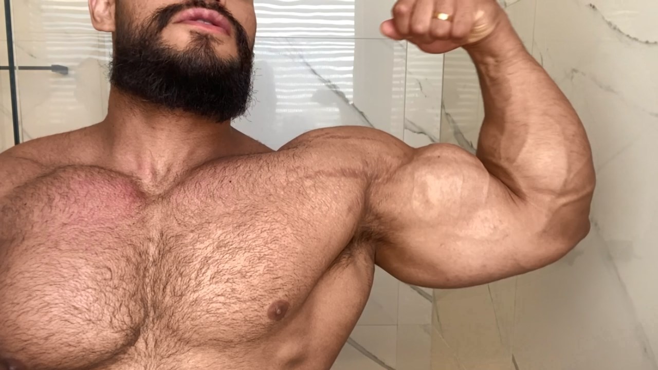 hairy bodybuilder - video 3