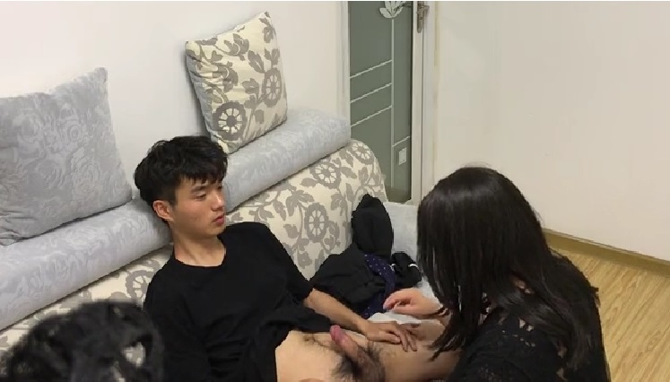Cute asian straight guy gets sucked 1