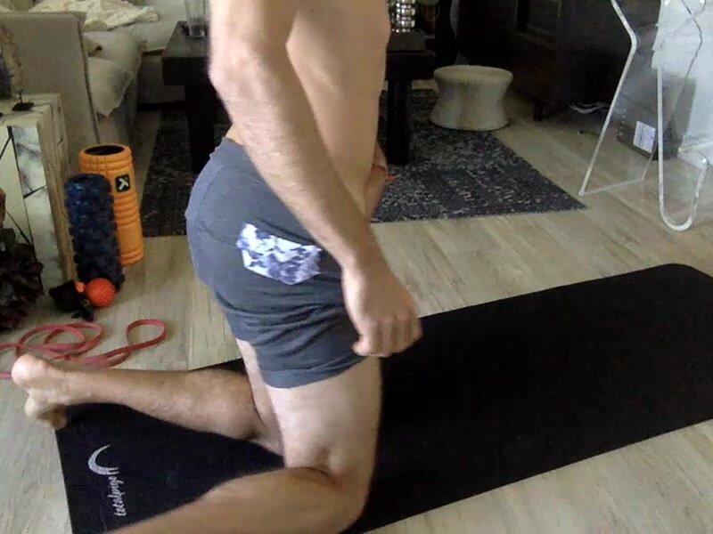 yoga ass