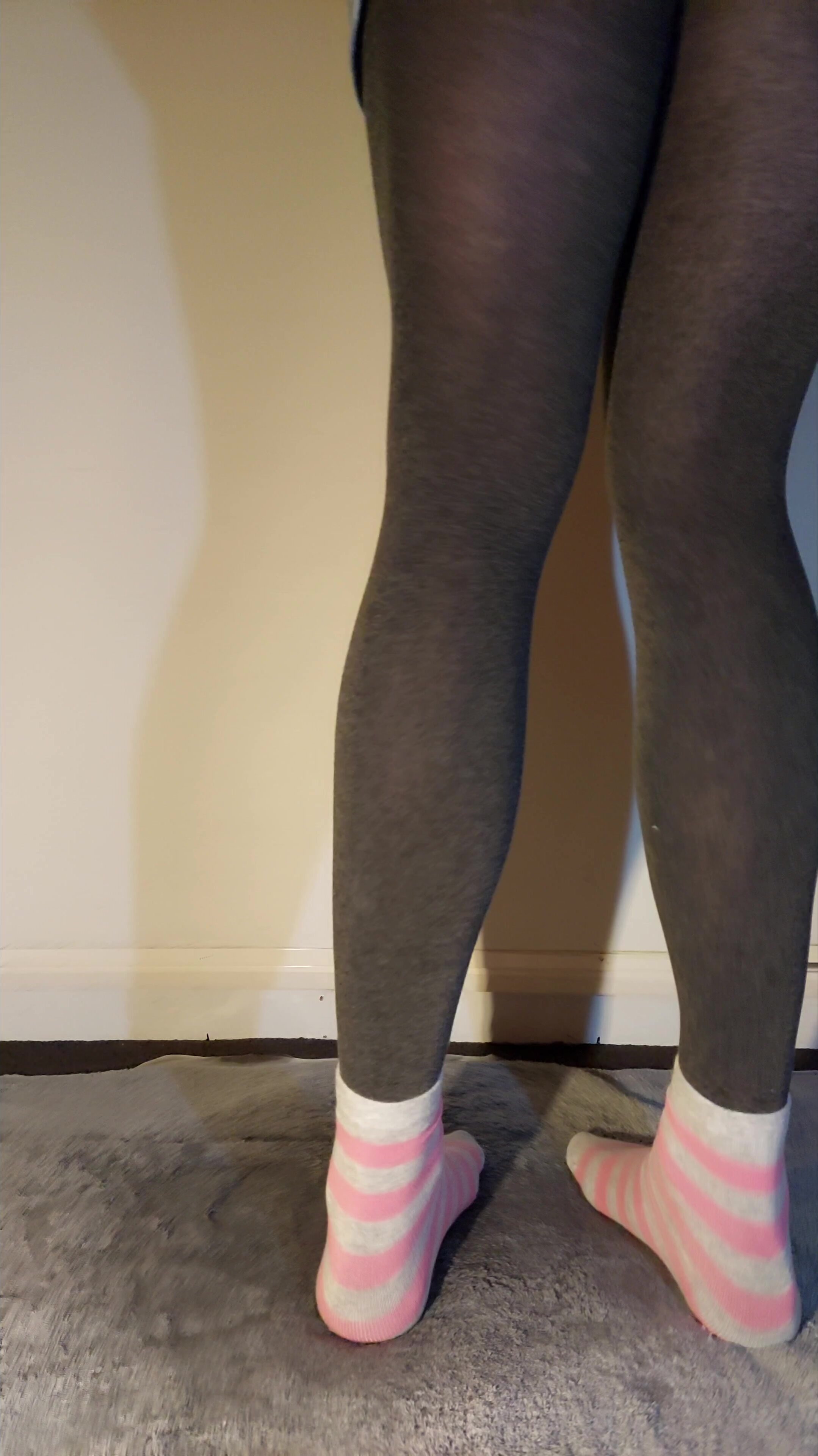 Long wetting in tights
