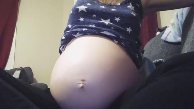 Cute belly showing