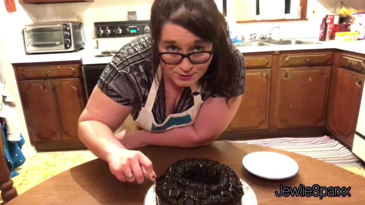 Bbw cake fart.