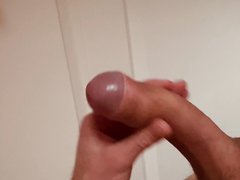 Who wants to smell and suck my smegma dick?