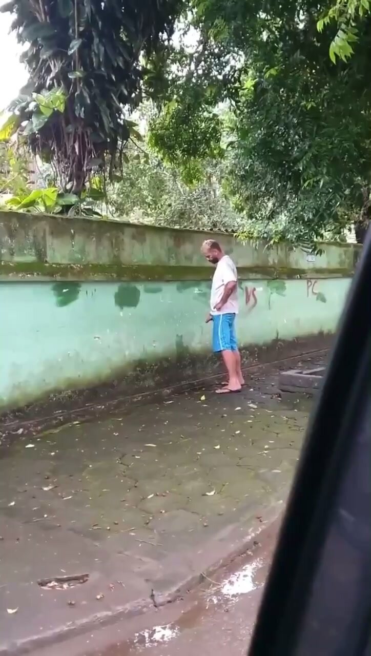 Public Piss - video 6