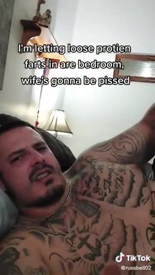 Hot Beefy Dad rips farts