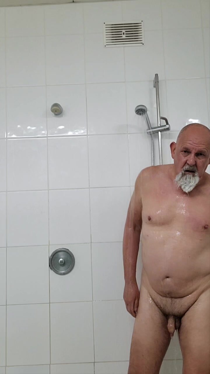 Shower - video 175