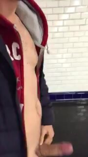 Jerking and cumming in Paris metro station