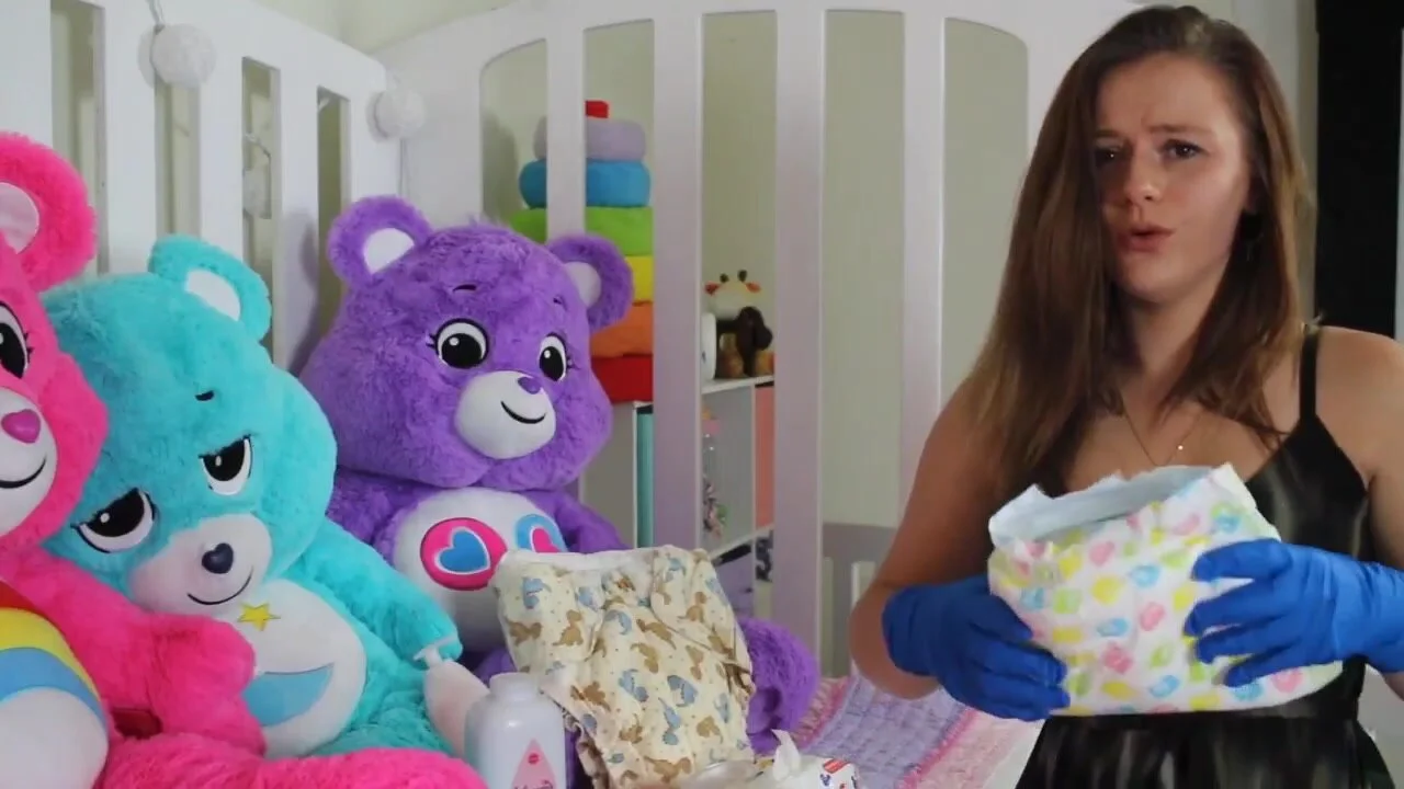 Diaper Pov: Messy Change POV - ThisVid.com