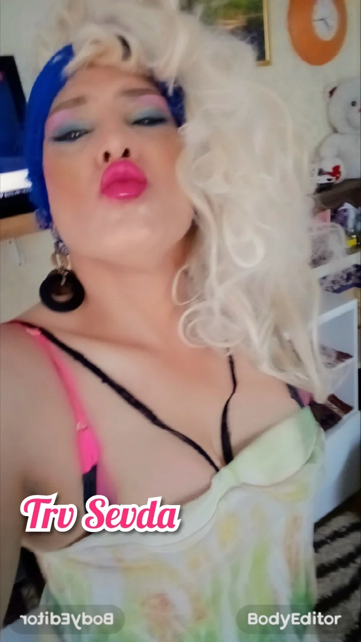 Travesti Sevda sucking and fucking - video 2 - ThisVid.com em inglês