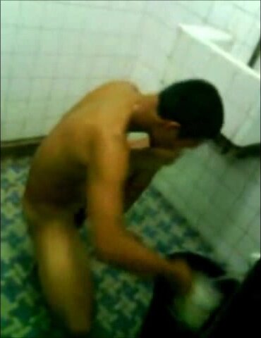 Guy bathing gets hard only using bucket of H2O & scoop