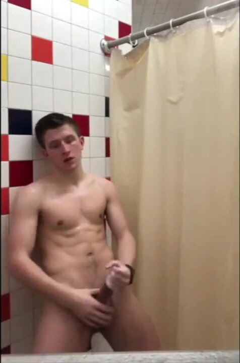 shower hunk hard on & wank 3