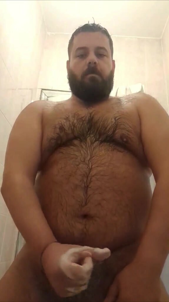 Sexy bear cums in shower