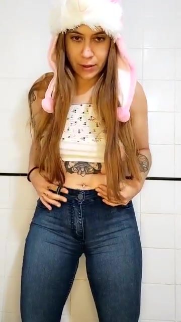 Girl peeing jeans - video 5