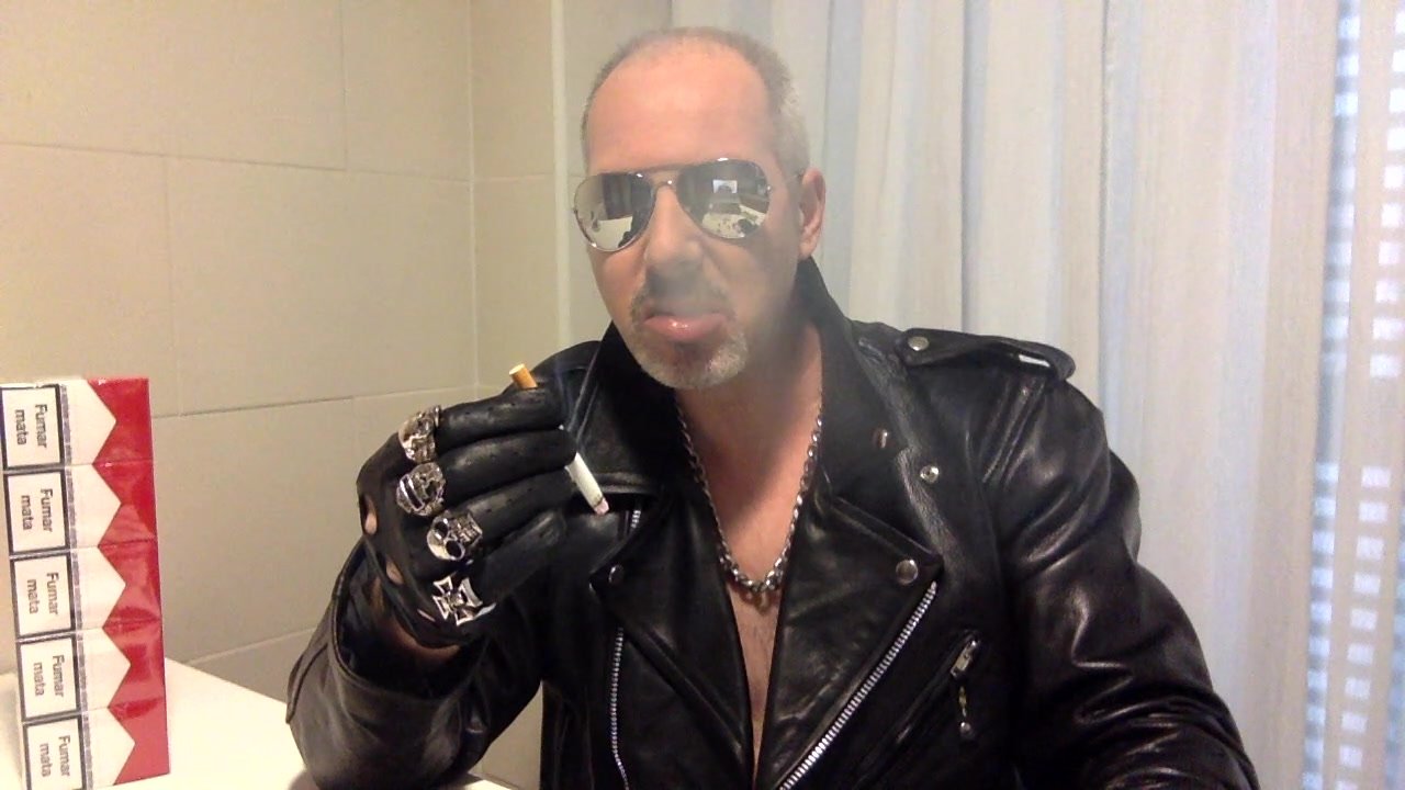 Leather Gloves smoking