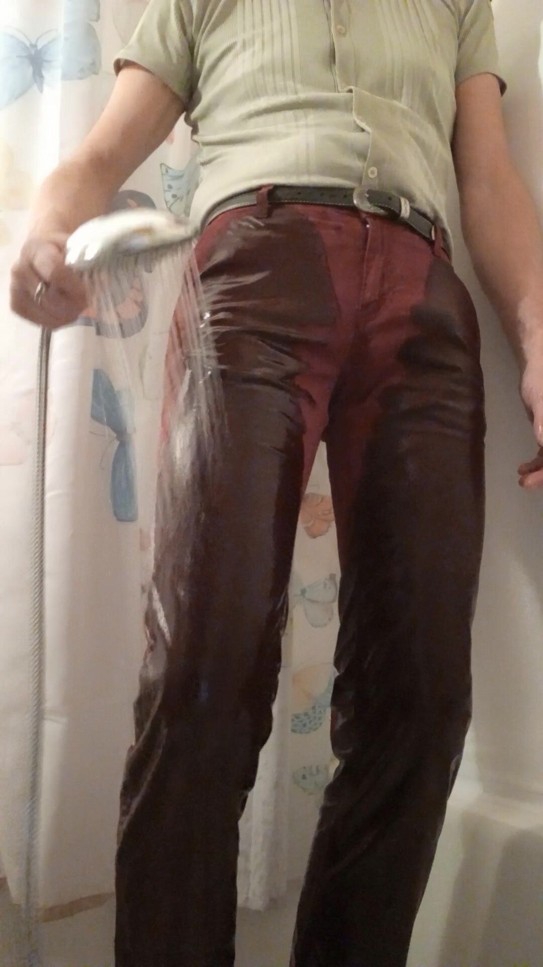 Jeans shower