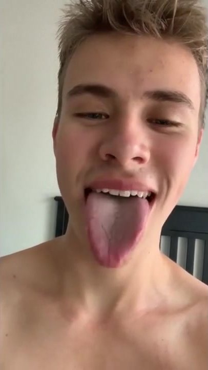 Cute guy with a big tongue - not porn(ish)