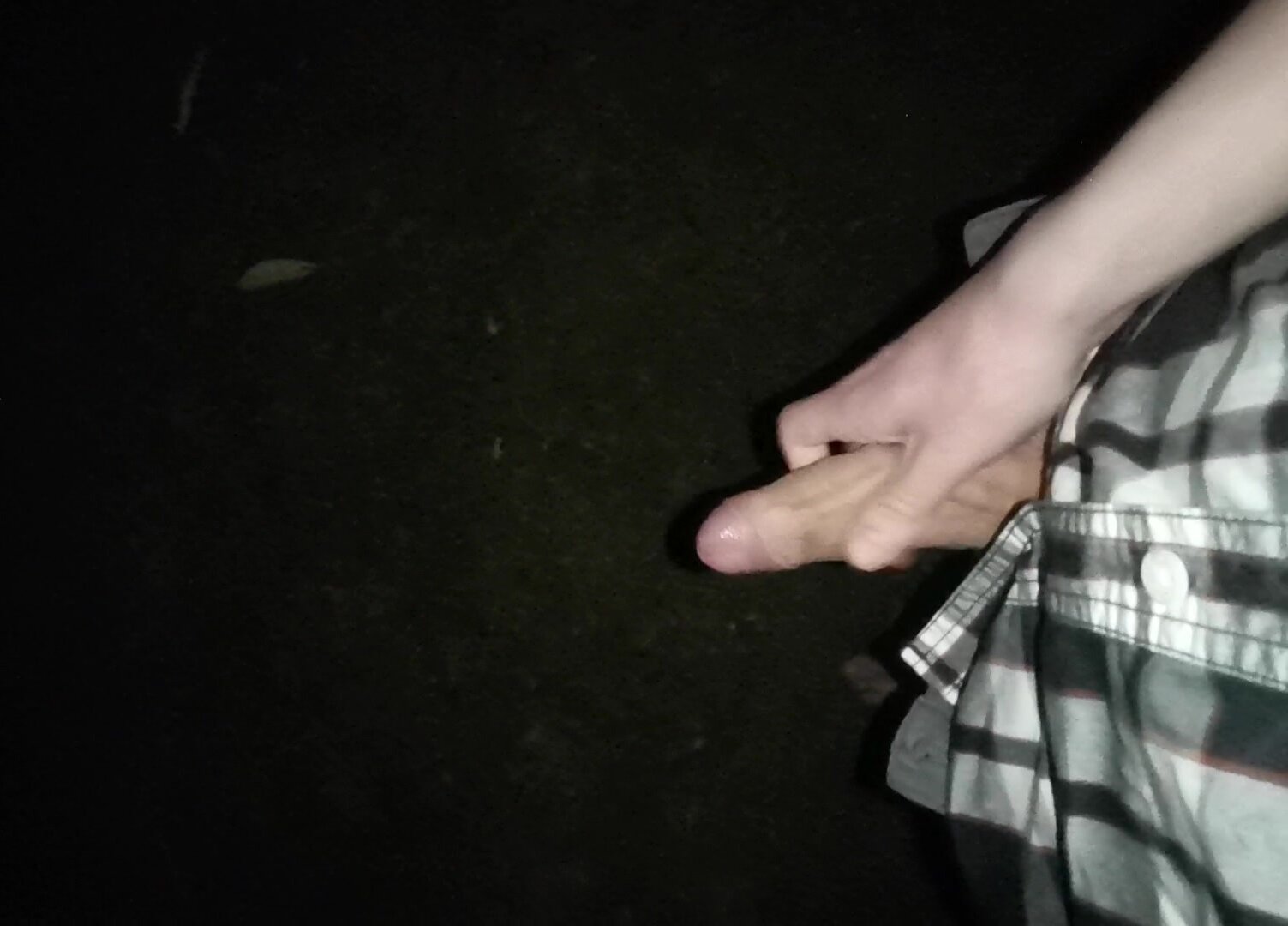 Twink jerks off outdoor