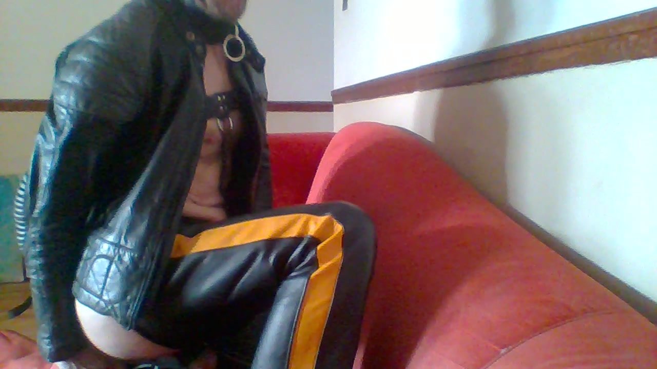 Leather - video 12