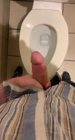 Cummin in a starbuck’s bathroom