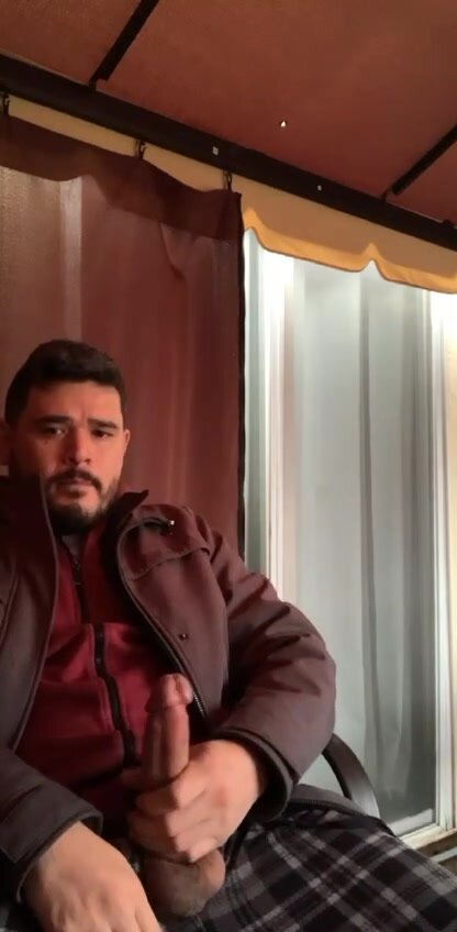 Sexy bearded guy jerking off