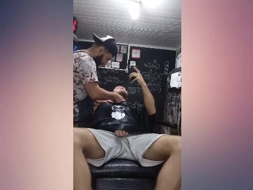 straight guys play for money