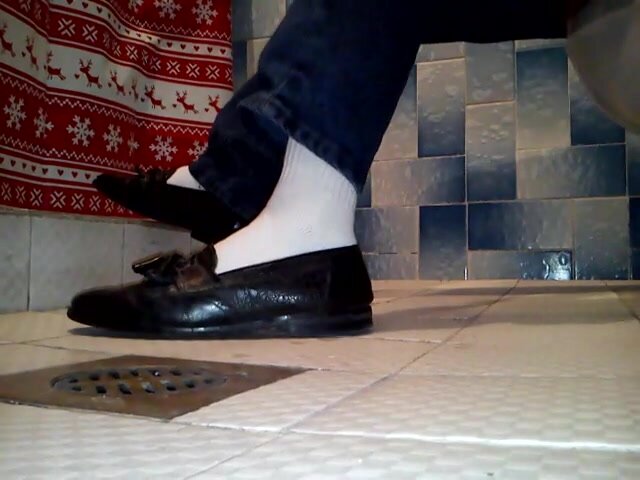 Long White Sox and Tassel Loafers Cum