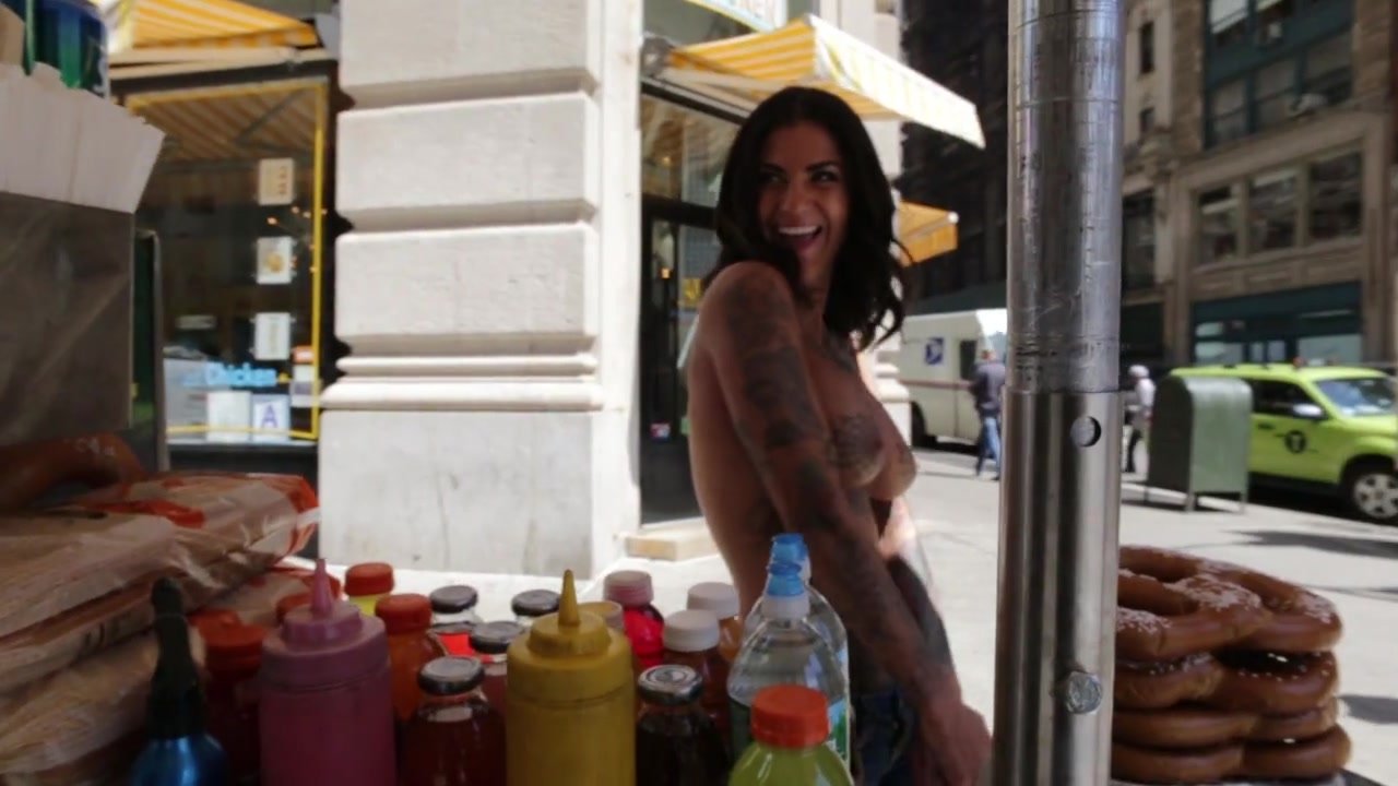 Badass chick explores NY topless