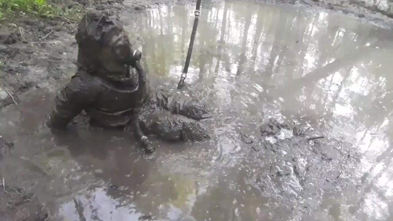 Rubber fun in a dirty mud 2_3