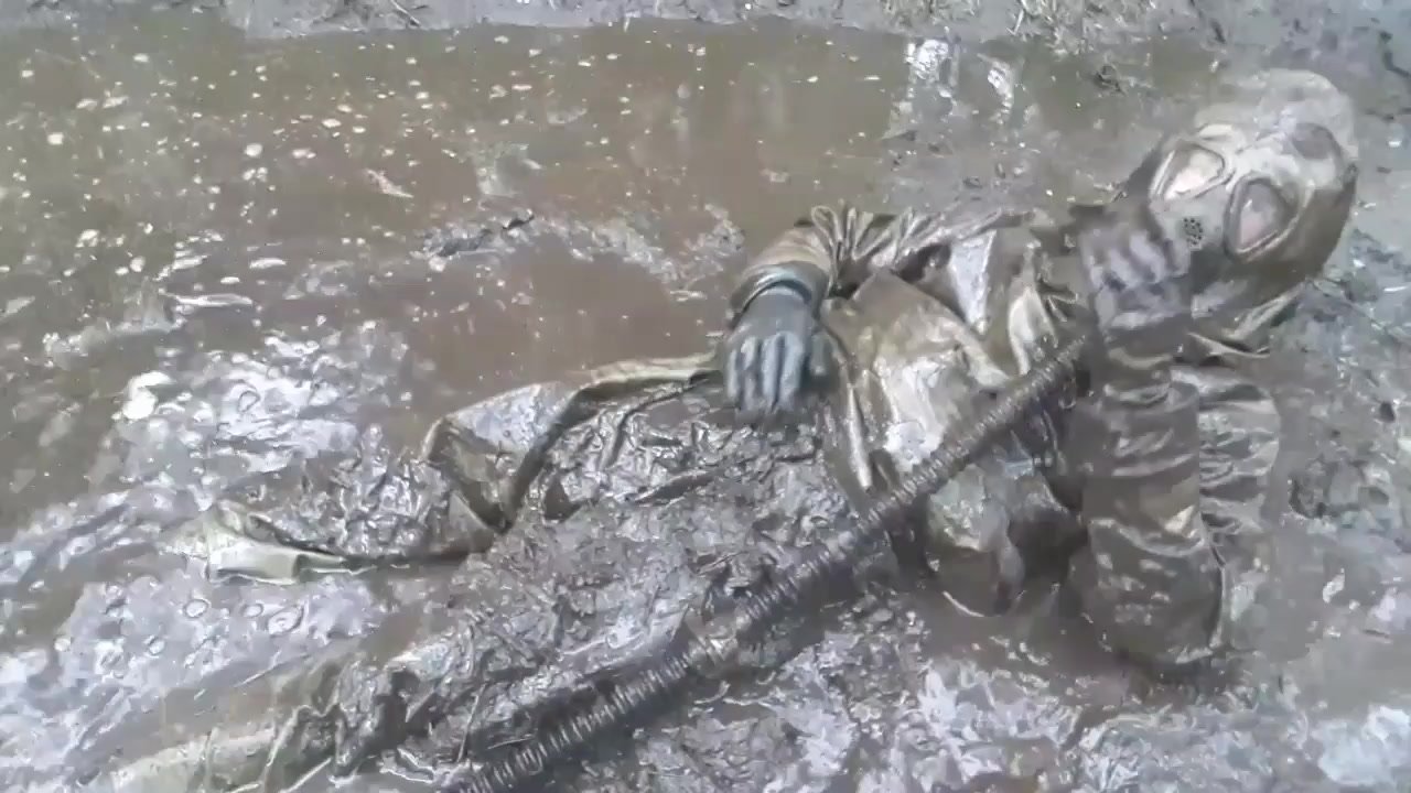 Rubber fun in a dirty mud 3_3