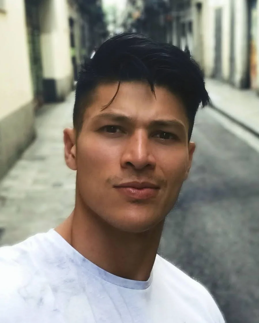 Hot hunks: Fitness model Moreno jerk off and… ThisVid.com