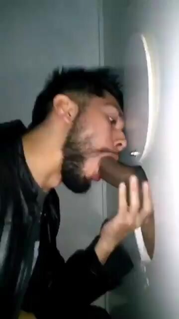 Sucking a nice dick at the glory hole - video 2
