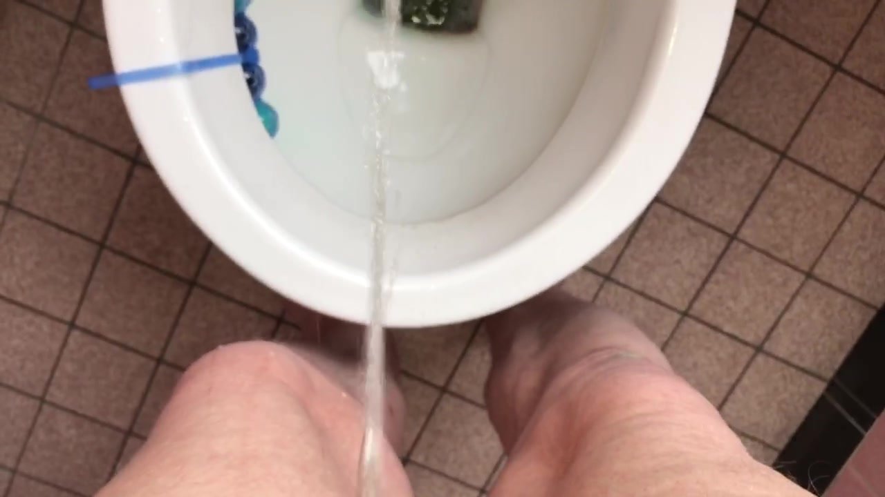 Pissing with pumped ... Dick