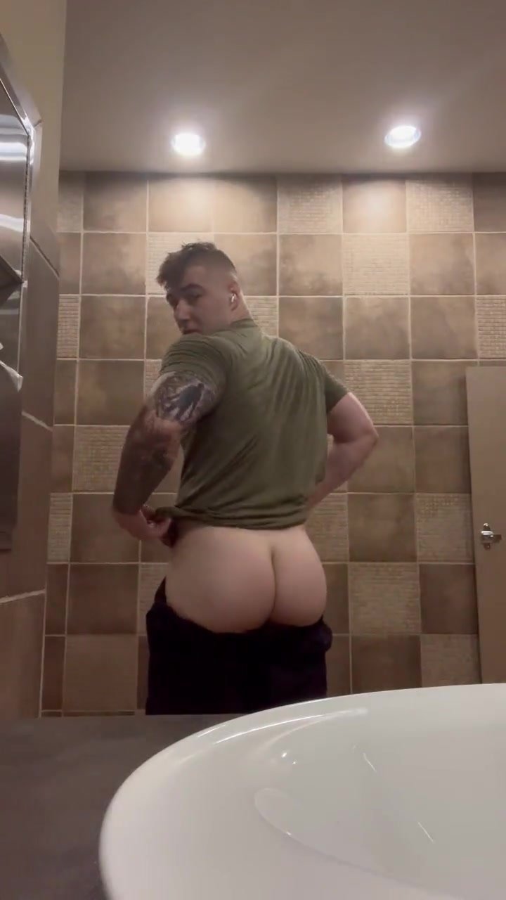 bathroom butt
