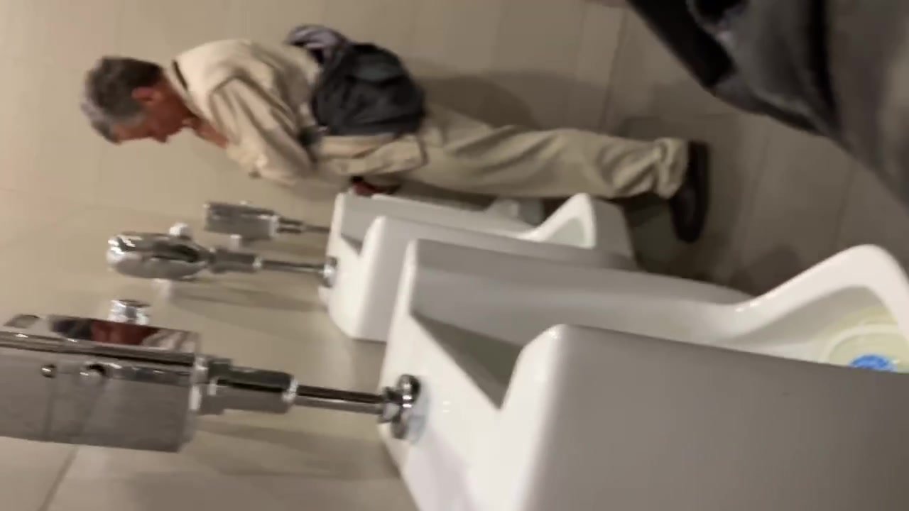 Urinal spy dad - First attempt