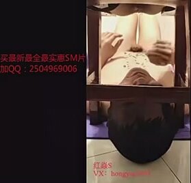 Chinese Femdom scat worship - video 13